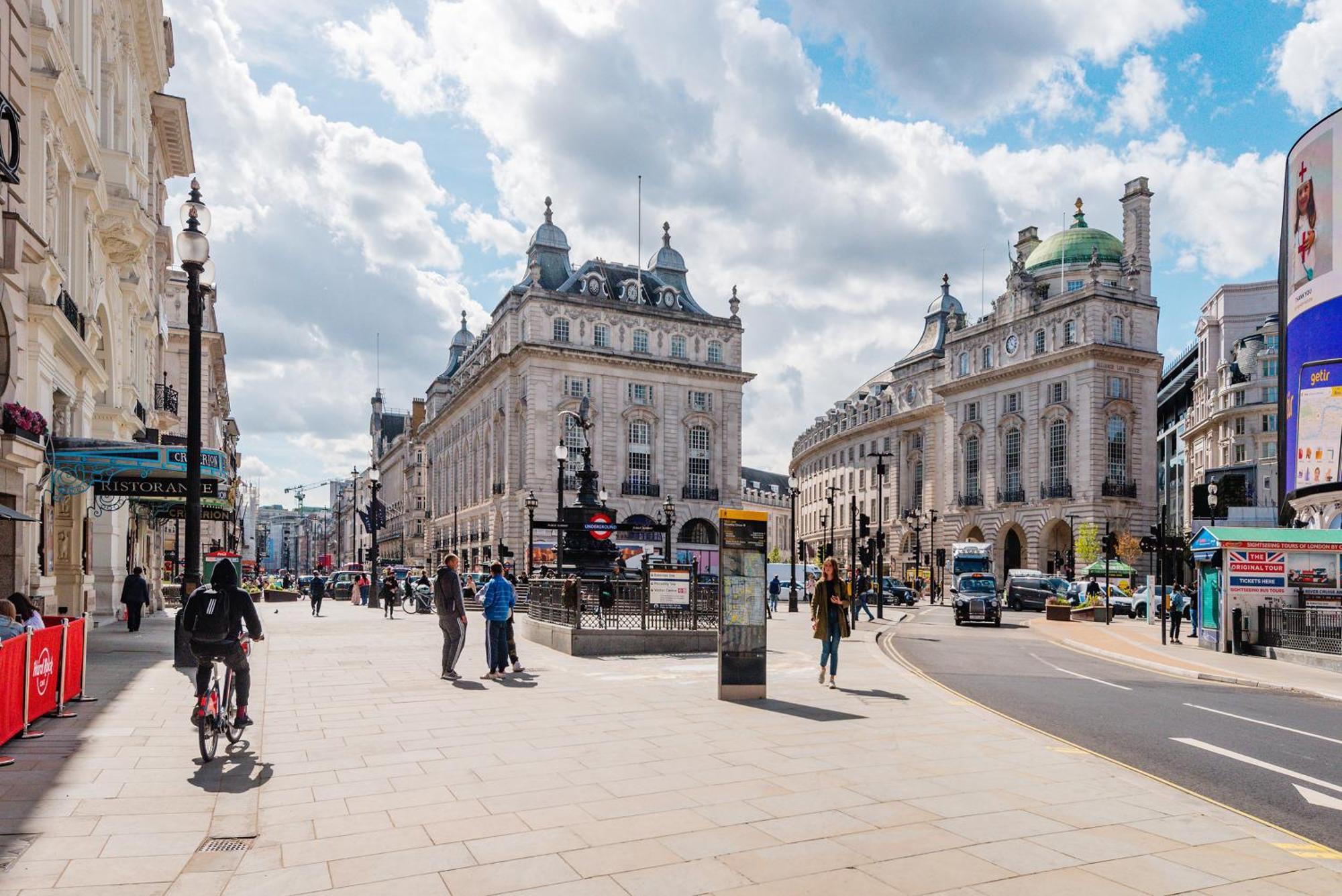 Welcome London Piccadilly Circus Londres Exterior foto